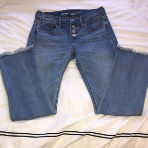 Ankle cut off blue jeans